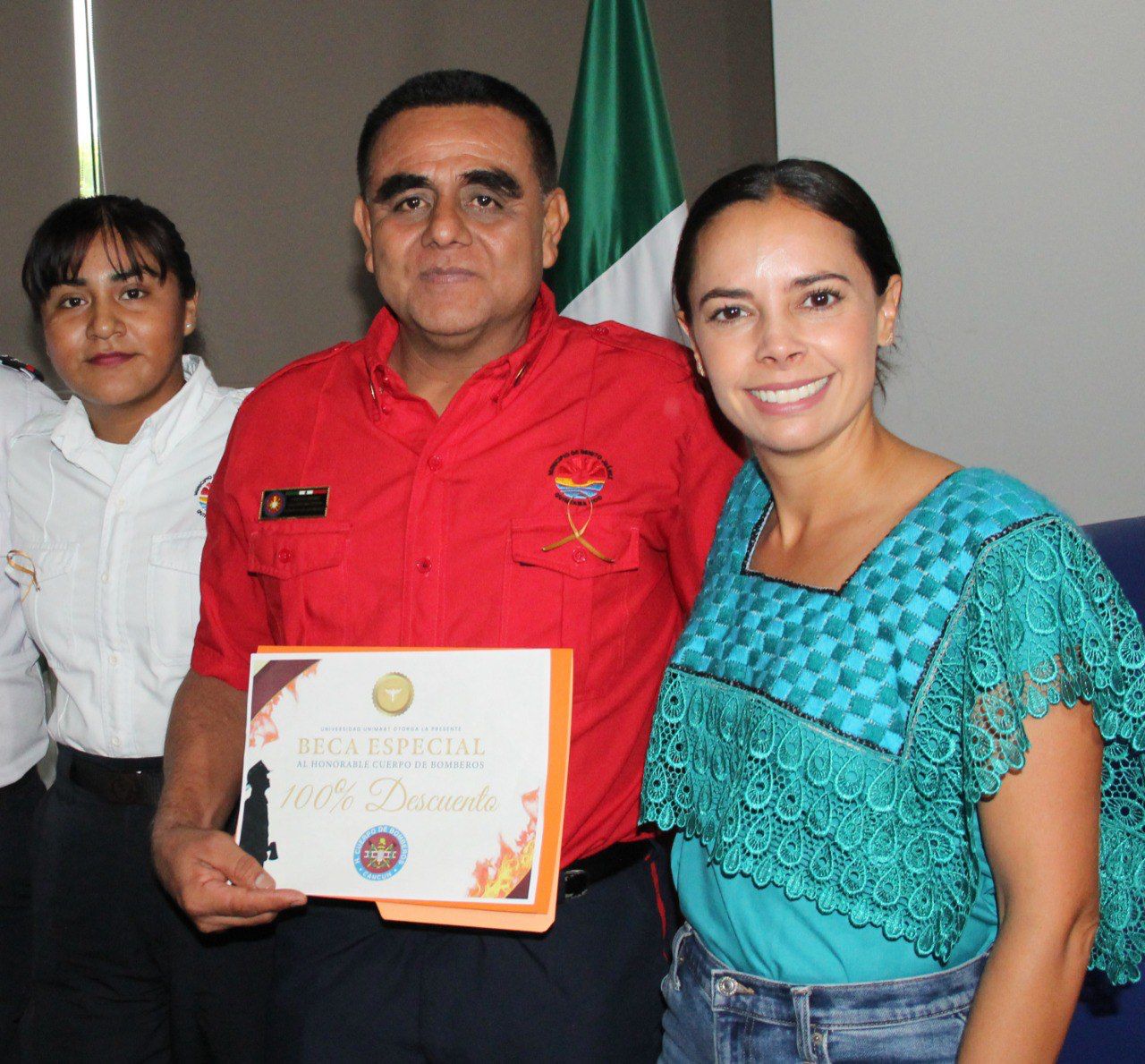 uploads/6/32/01 (379).Jpeg